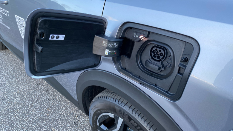 Peugeot 5008 157kW Allure 73kWh 5dr Auto Electric Estate